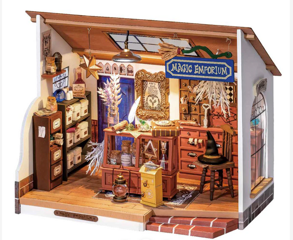 DIY Miniature-Kiki's Magic Emporium
