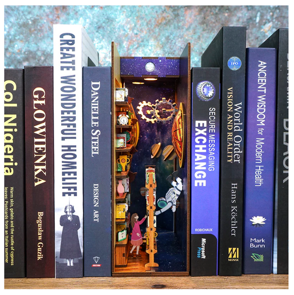 Book Nook-Interstellar