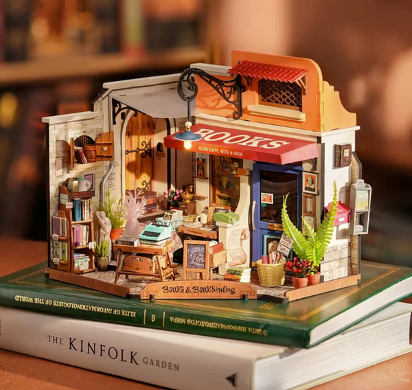 DIY Miniature-Corner Bookstore