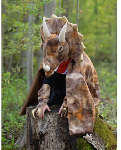 Grandasaurus Triceratops Cape