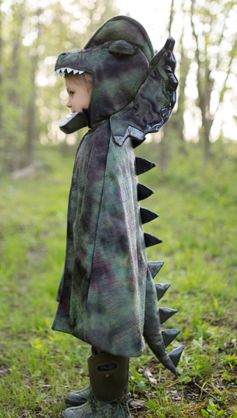 Grand. Dilophosaurus Cape w/Claws 4/6