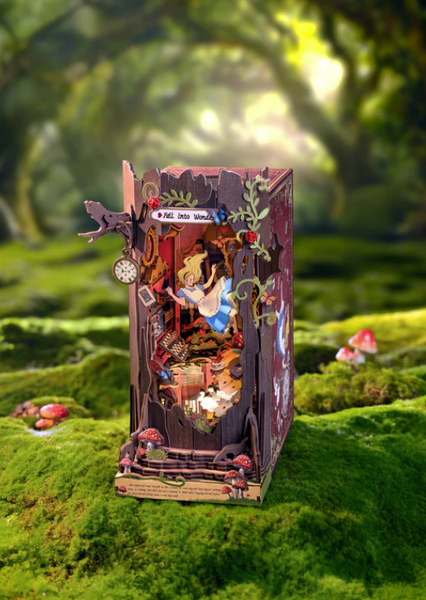 Book Nook-Fall into Wonder