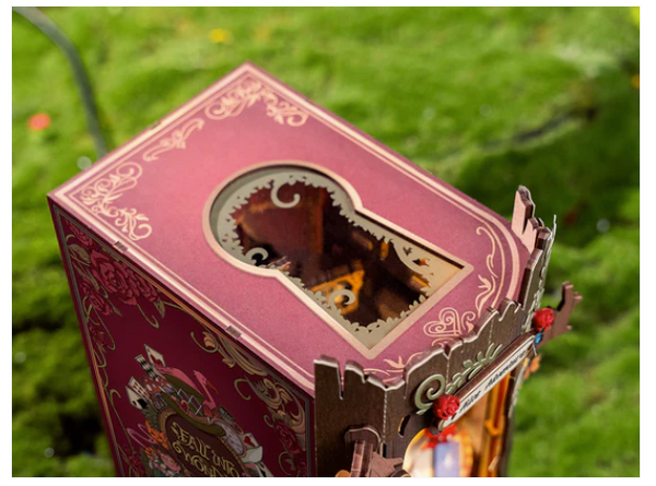 Book Nook-Fall into Wonder