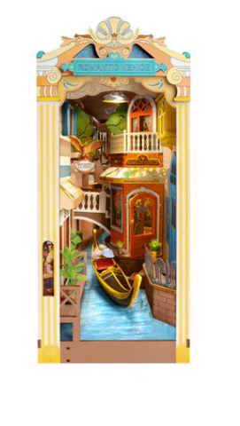 Book Nook-Romantic Venice
