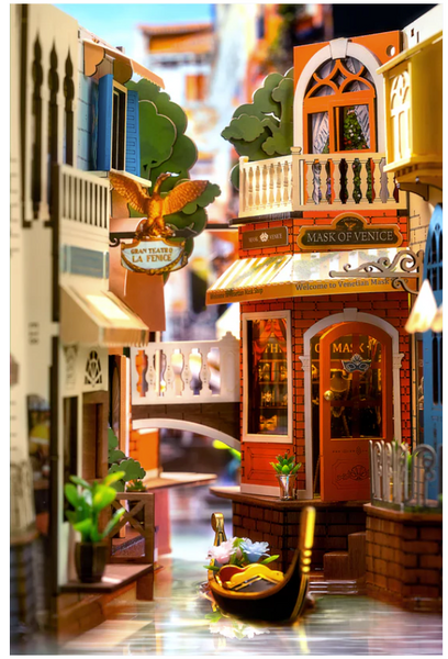 Book Nook-Romantic Venice