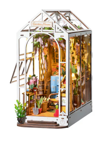 Book Nook-Garden House