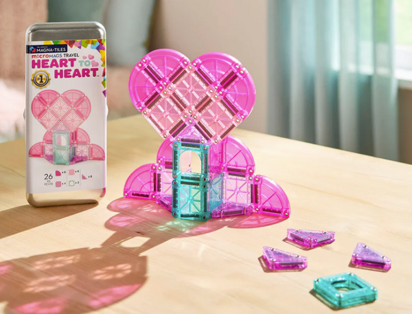microMAGS Heart to Heart 26 Pc Travel Set